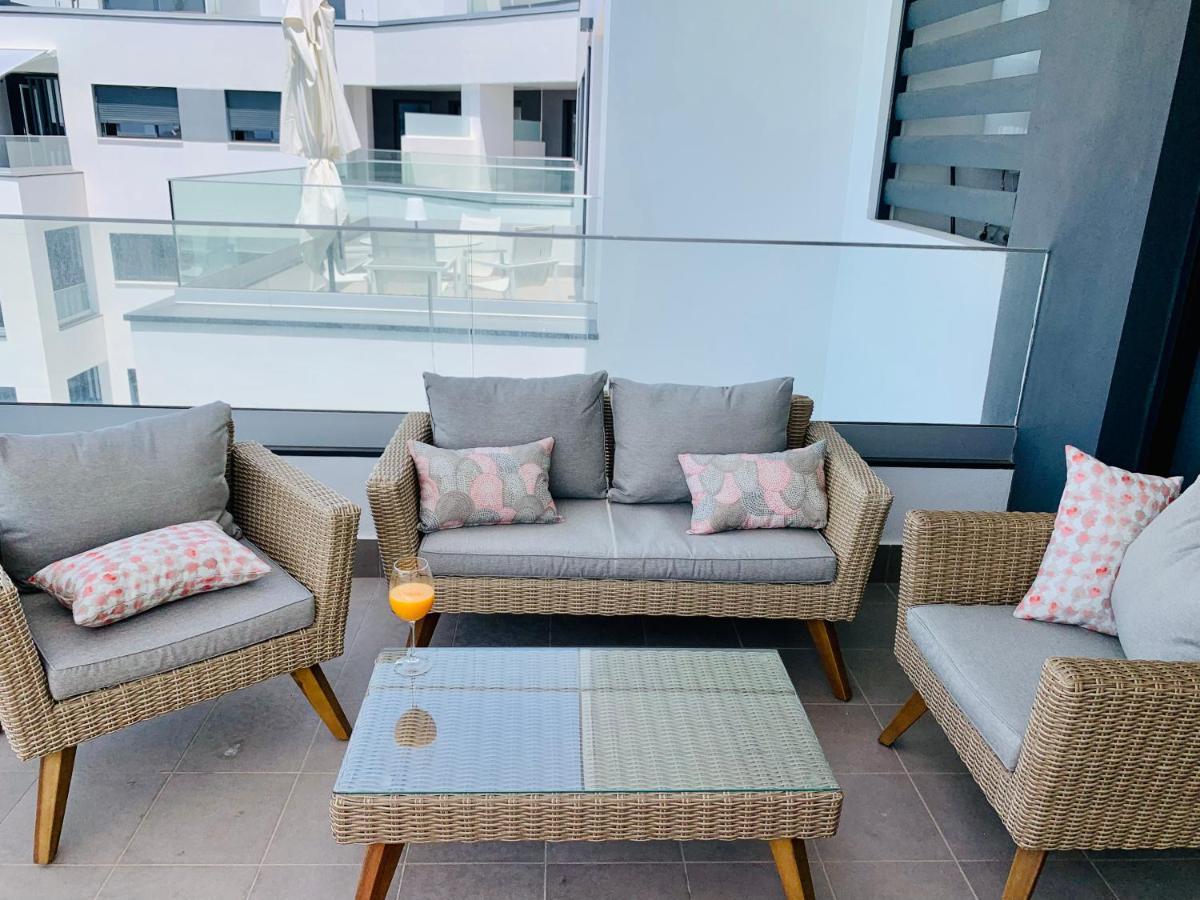 Apartemen Sea View Luxury New Port Marbella